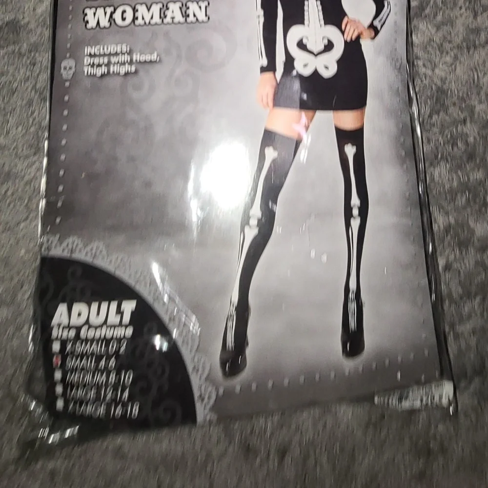 Women’s Spirit Halloween  “Skeleton Lady” Costume size 4/6 NWOT - Picture 2 of 4